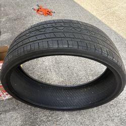 275-25-30 Tire