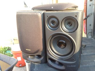 Pair of Speaker
