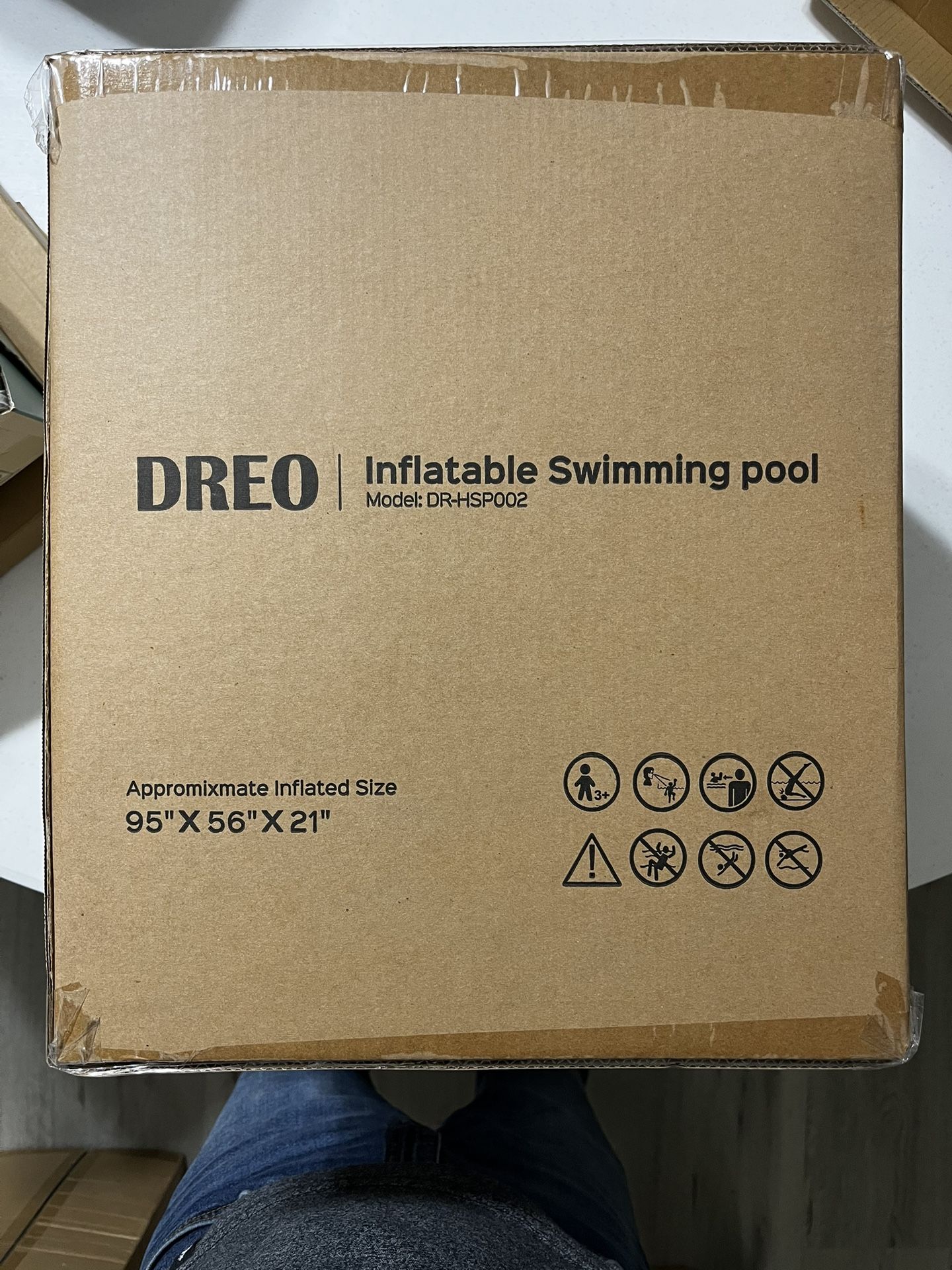 95" X 56"X 21" Inflatable Pool