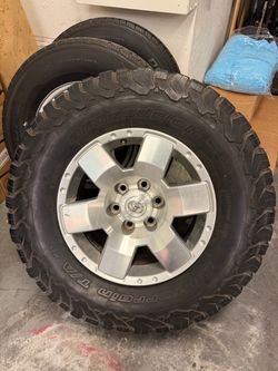 Toyota FJ stock rim and good BFG tire