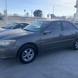 2005 Toyota Camry 