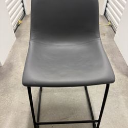 Centiar Pub Height Bucket Seat Bar Stool 4 Unit