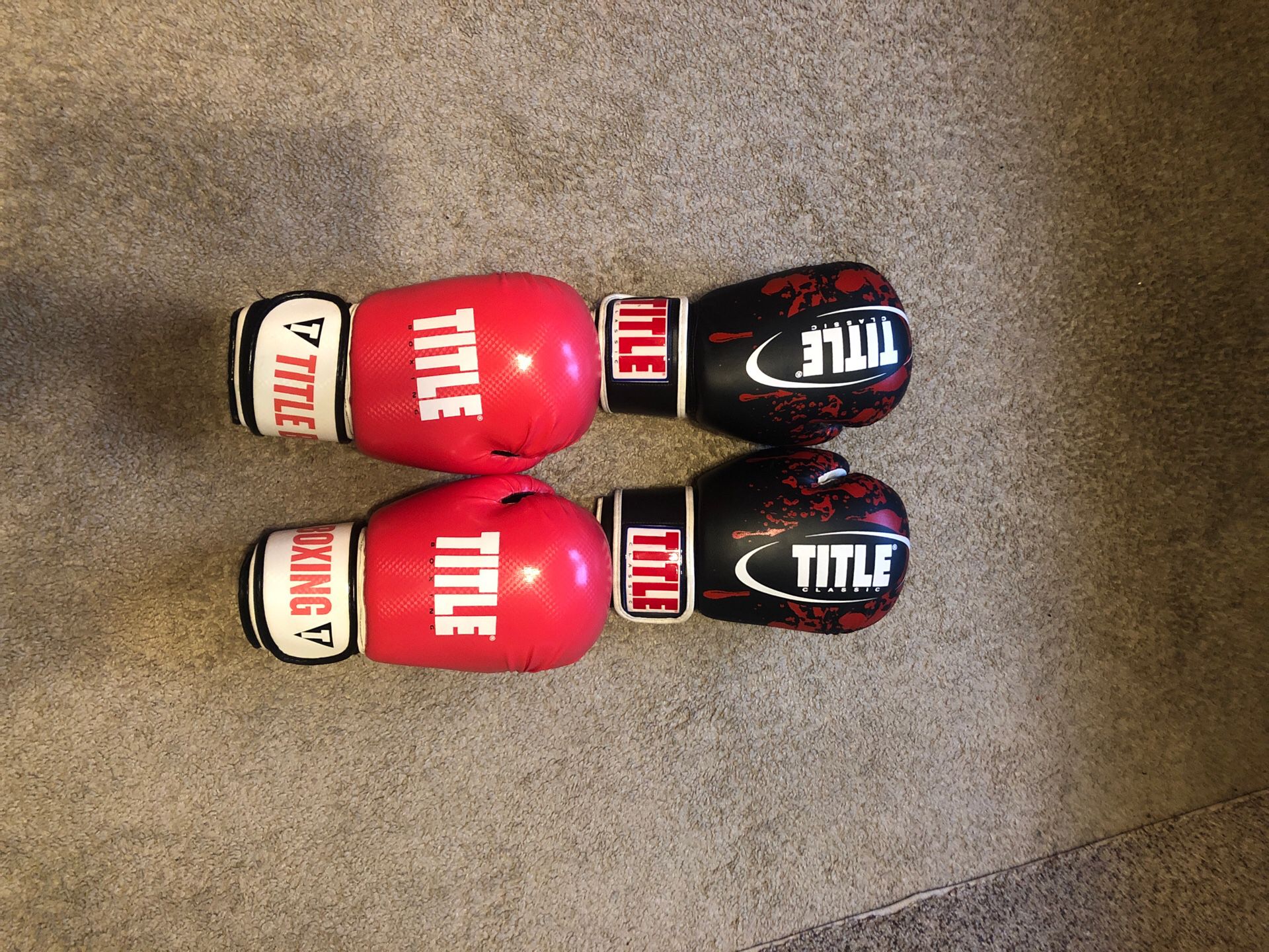 Title Classic boxing gloves