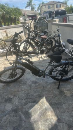 E Lux Beach Cruiser Electric Bike