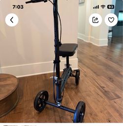 Leg scooter