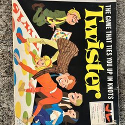 VTG 1966 ORIGINAL MILTON BRADLEY TWISTER GAME #4645 