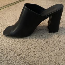 Brand New Black Chunky-Heel Shoes 