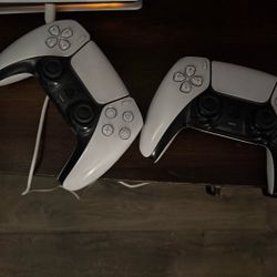 Ps5 Controllers (Read Caption )