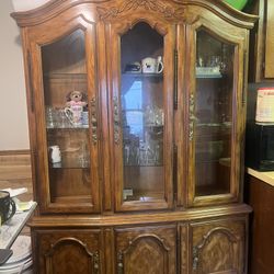 Vitrina China (accepting offers)