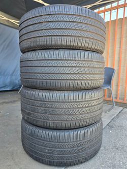 285 40 23 Pirelli Tires