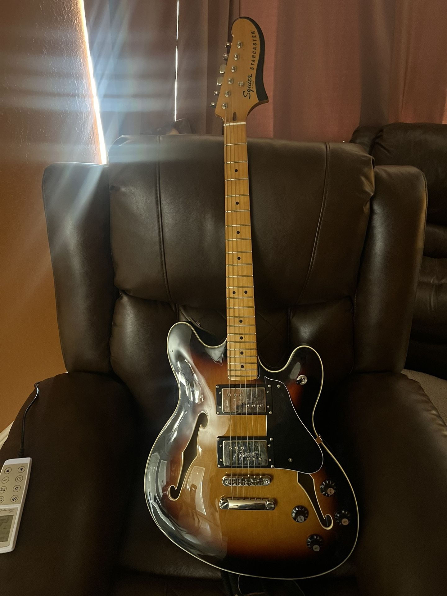 Classic Vibe Starcaster Electric Guitar