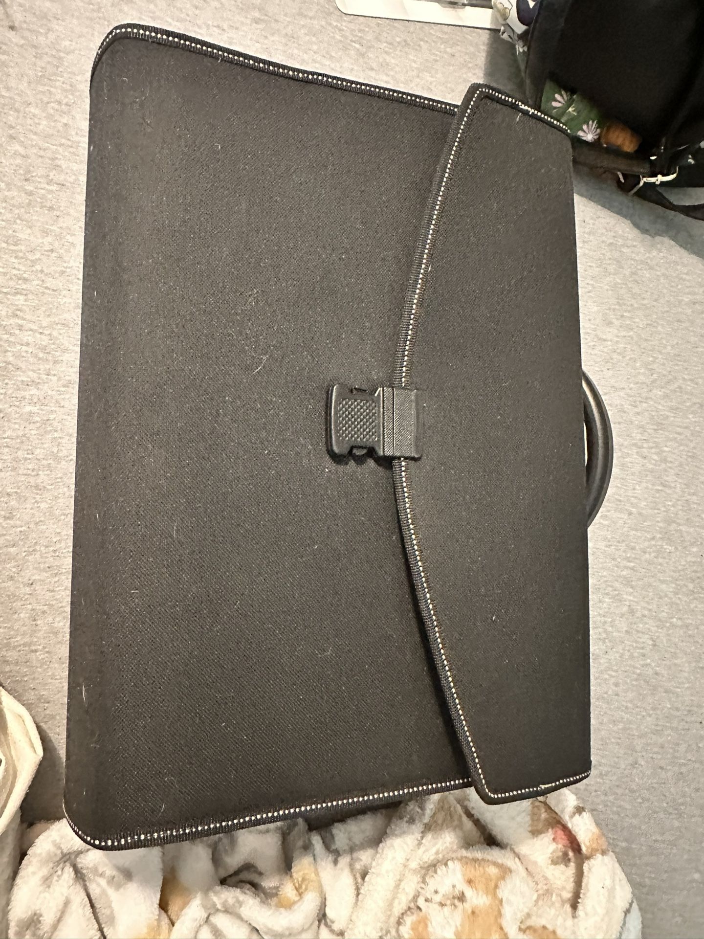Accordion Folder