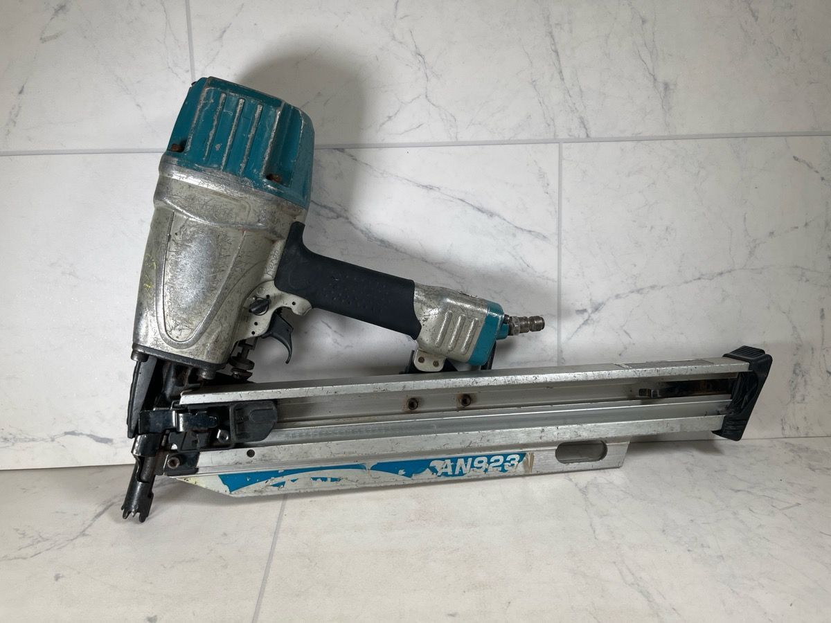 Makita AN923 3-1/2" 21° Pneumatic Framing Nailer (A1G011253)
