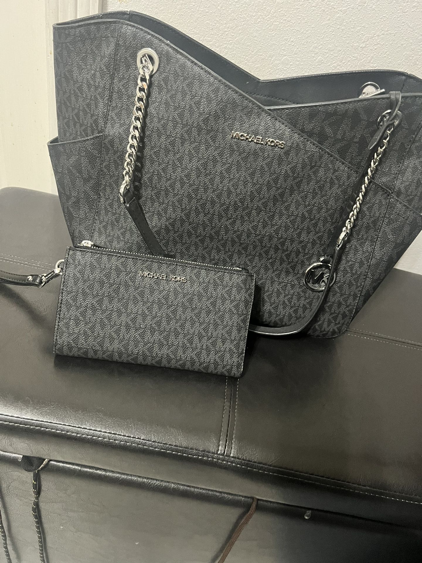 MK Purse With Wallet