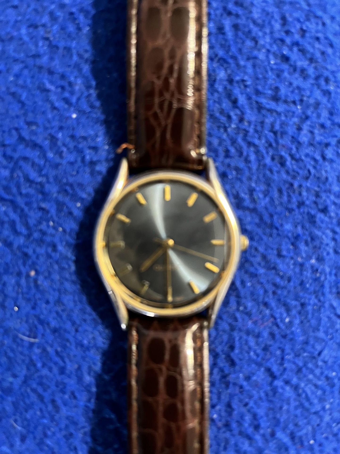 Men’s Quartz dress watch - nice condition, (see ad for details).