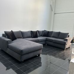 Brand New Comfy Plushy Smooth Sectional Set 