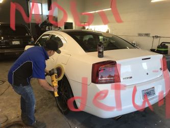 Pulido de carro y limpiesa de interior