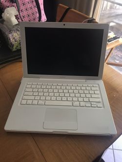 13 inch Apple MacBook (late 2007)