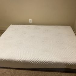 Memory Foam Mattress Size Queen