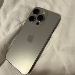 iPhone 15 Pro - 256GB - Silver - UNLOCKED - AI Ready