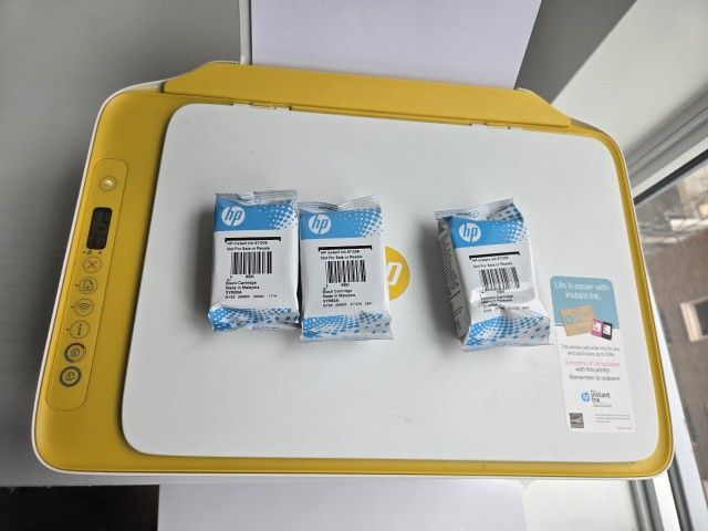 HP Wireless Desk Jet Printer/Scanner w/Digital Ink
