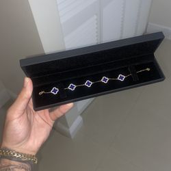 Golden And Dark Blue Van Cleef Bracelet With Diamonds 