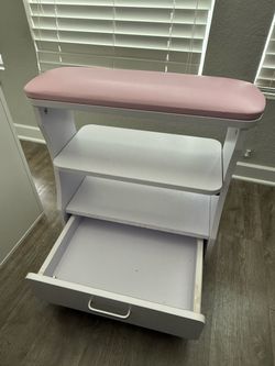 Nail Tech pedicure Table - mesa para pedicura