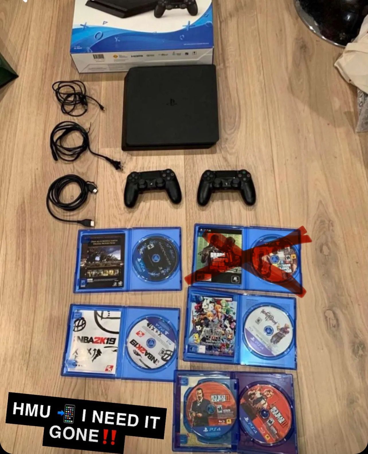 PS4 Slim 1TB Bundle Games and 2 Controllers