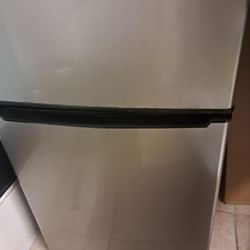 Small Refrigerator 