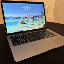 MacBook Air M1 256GB 100% Battery 7 Cycles $499 Firm Original Charger Included