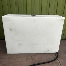 100 Gallon Water Tank