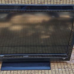 Vizio 32 Inch Smart TV