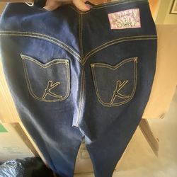 Brand new miss Rockwell de Vil pants