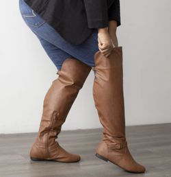 New wide Calf Boots Size 11