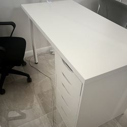 IKEA LAGKAPTEN DESK