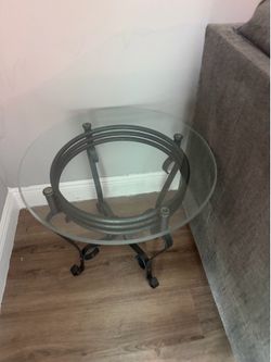 Nice clean and like new black glas table