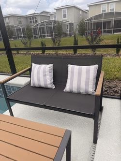 Outdoor Set (6 PCs) Loveseat+ 2 Accent Chairs+ 2 End Tables + Coffee Table 