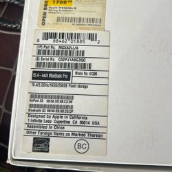 MacBook Pro 15.4 Inch Damaged Motherboard Asking 350