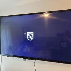 TV Philips 55” With ROKU