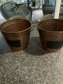 2 buckets will sell separately