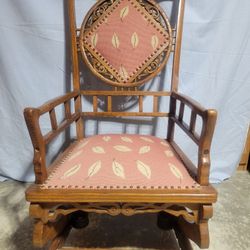 Rocking Chair, Gorgeous Antique Oak. 