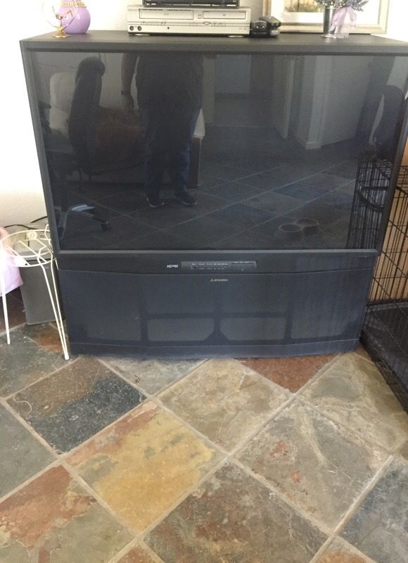 Big Mitsubishi tv