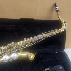 Vito Tenor Saxophone  With Case. Japan
