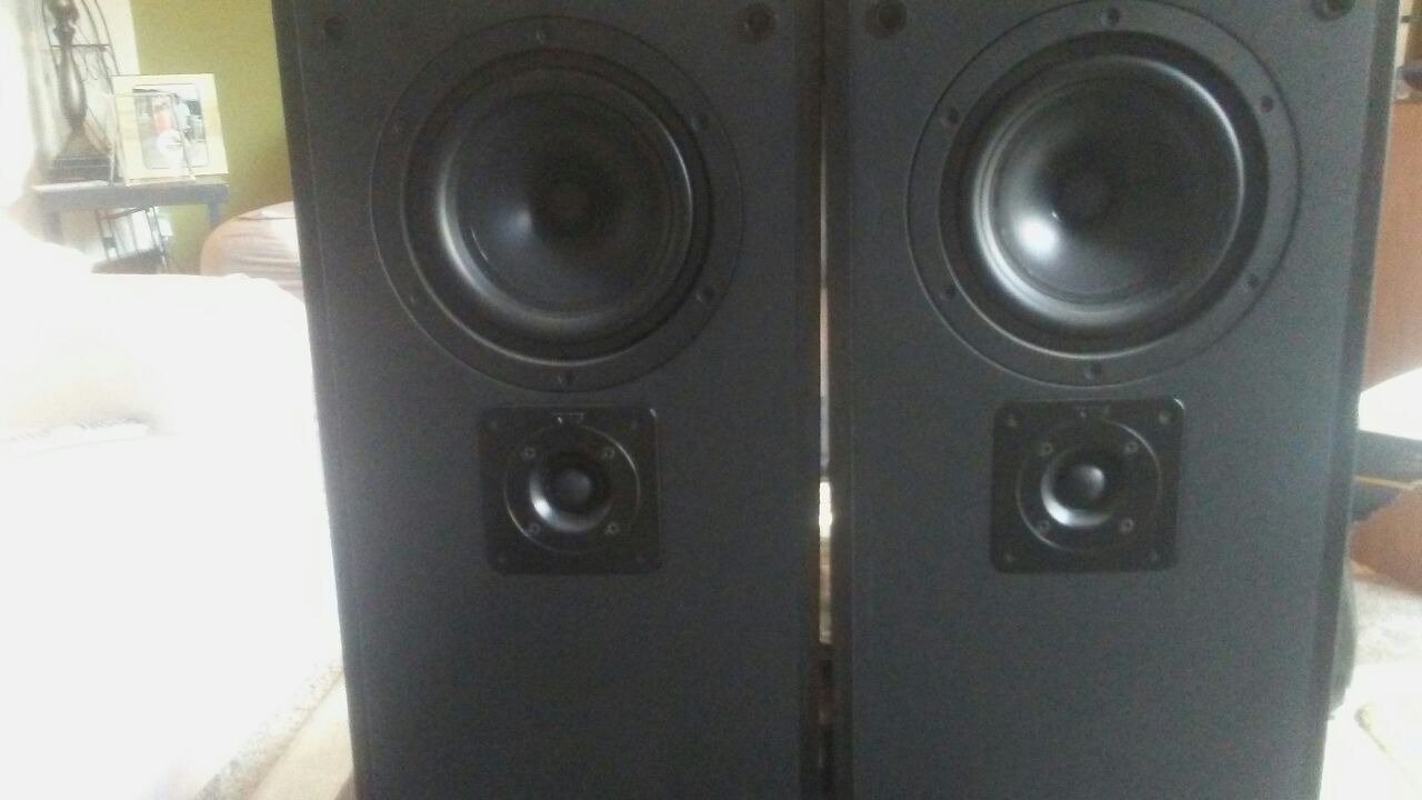 Kef 103.3