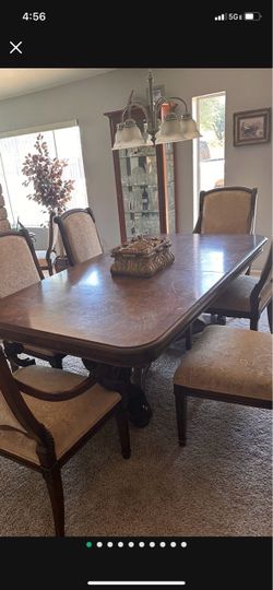 TABLE (ETHAN ALLEN)