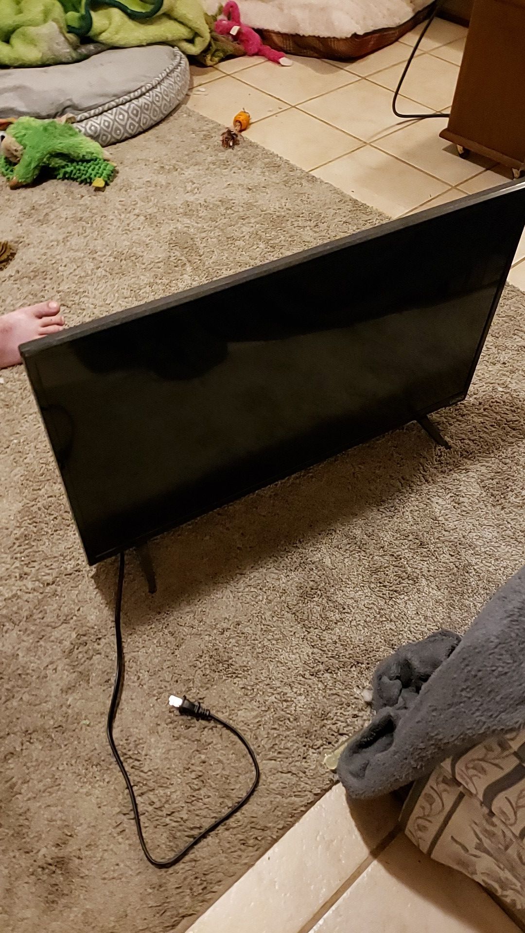 Vizio 32 inch 1080p tv