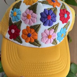 Cachucha chic Artesanal muy linda $26