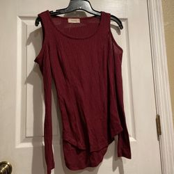 burgundy long sleeve cold shoulder top