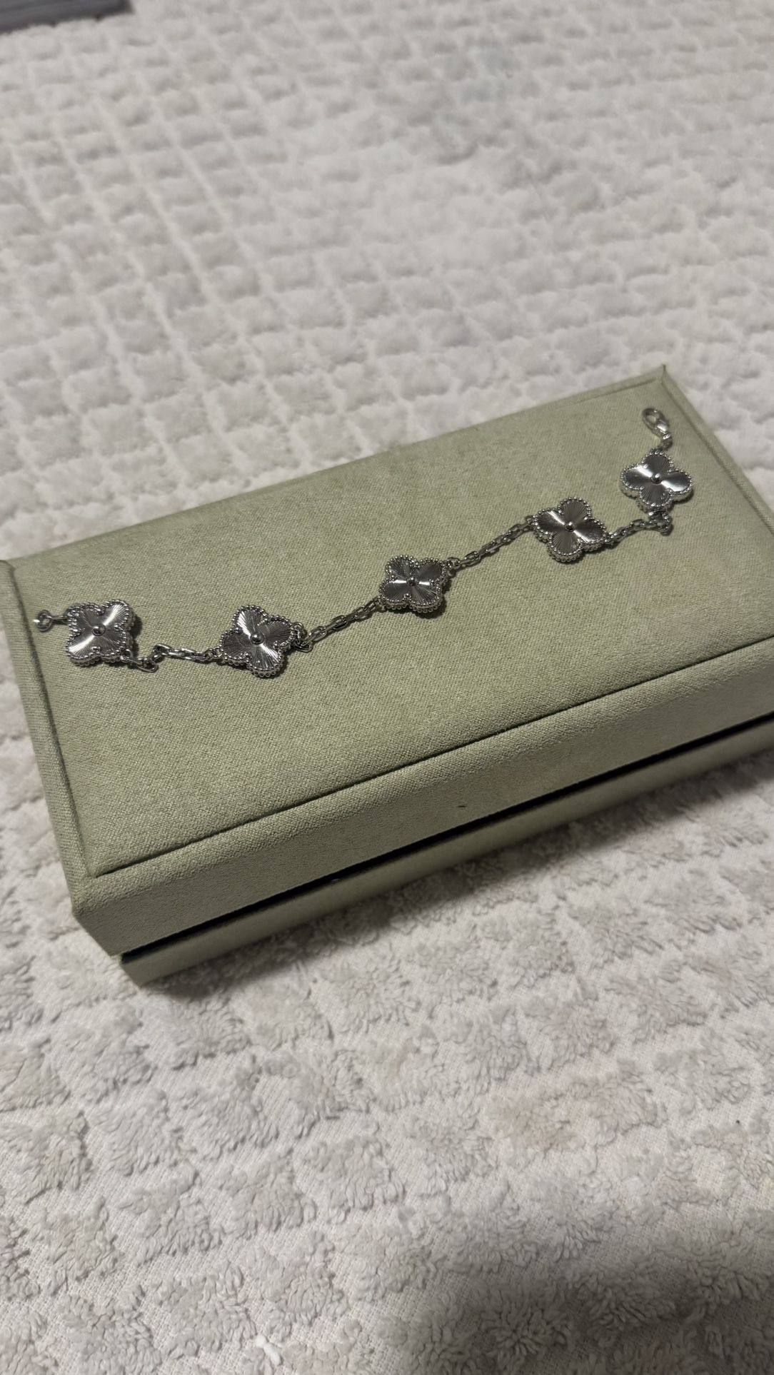 Elegant Silver Clover Bracelet – New in Box