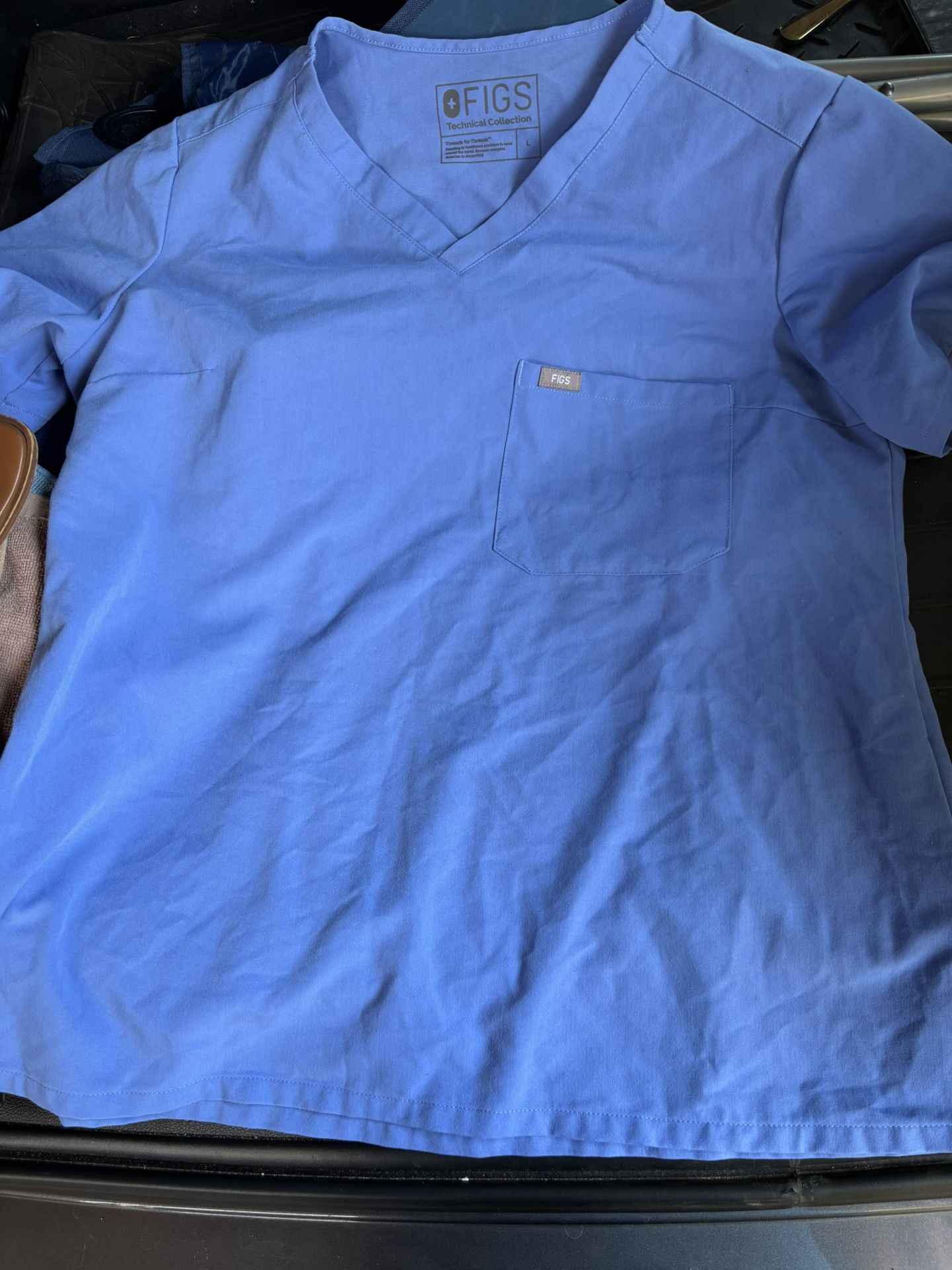 FIGS Technical selection medical scrubs /top